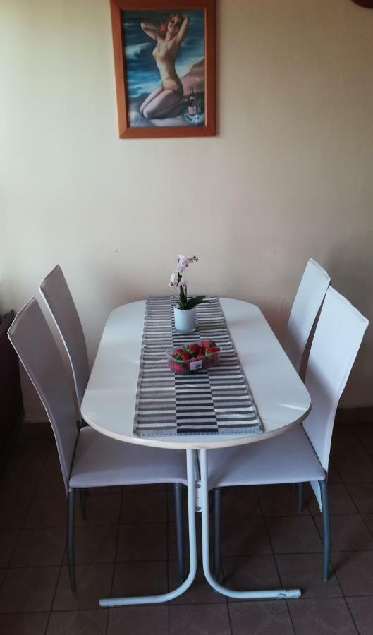 Fekete Macska Panzio Hotel Tata Ngoại thất bức ảnh